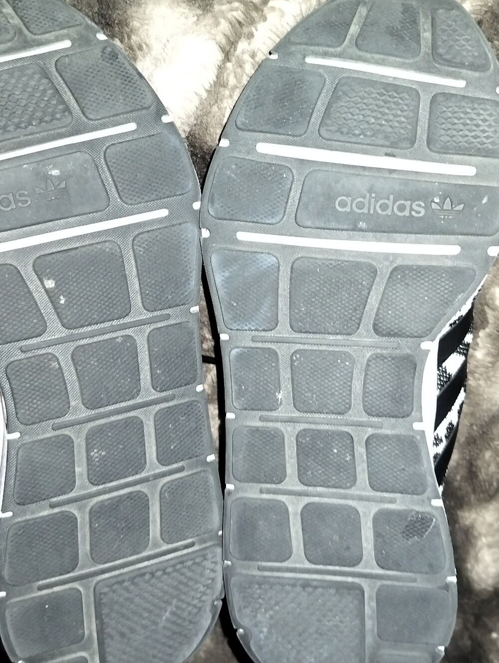 adidas Black and White Textile Shoe Label - Size 8.5 US - Picture 3 of 9